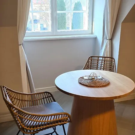 Friedrich Magnus, Gueldenstubbe Residences Apartamento