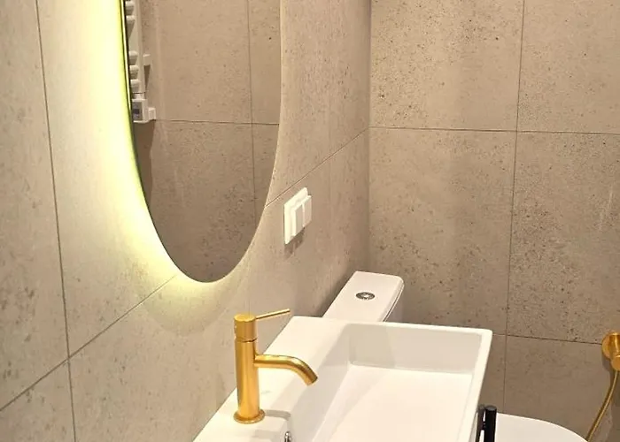 Friedrich Magnus, Gueldenstubbe Residences 公寓 *